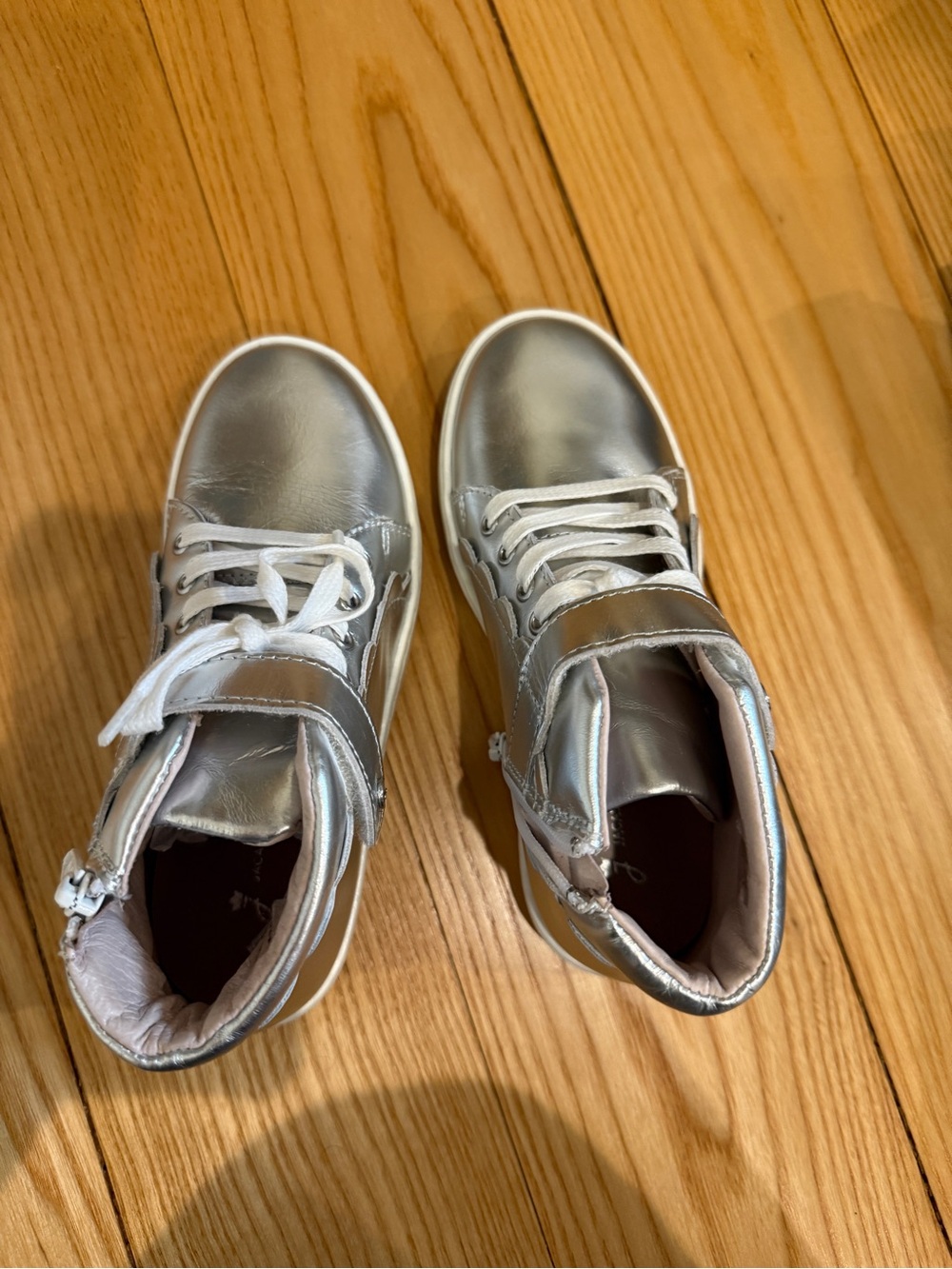 Jacadi Silver High-Top Sneakers for Kids two right side size 31